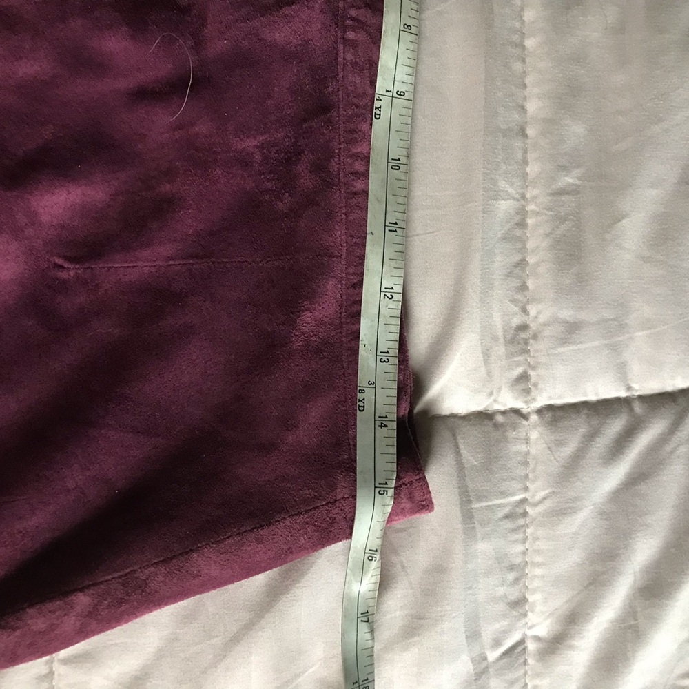 Elegant unworn high quality suede Midi Skirt - Eggplant 
Size 12 Brandon Thomas - Picture 9 of 11